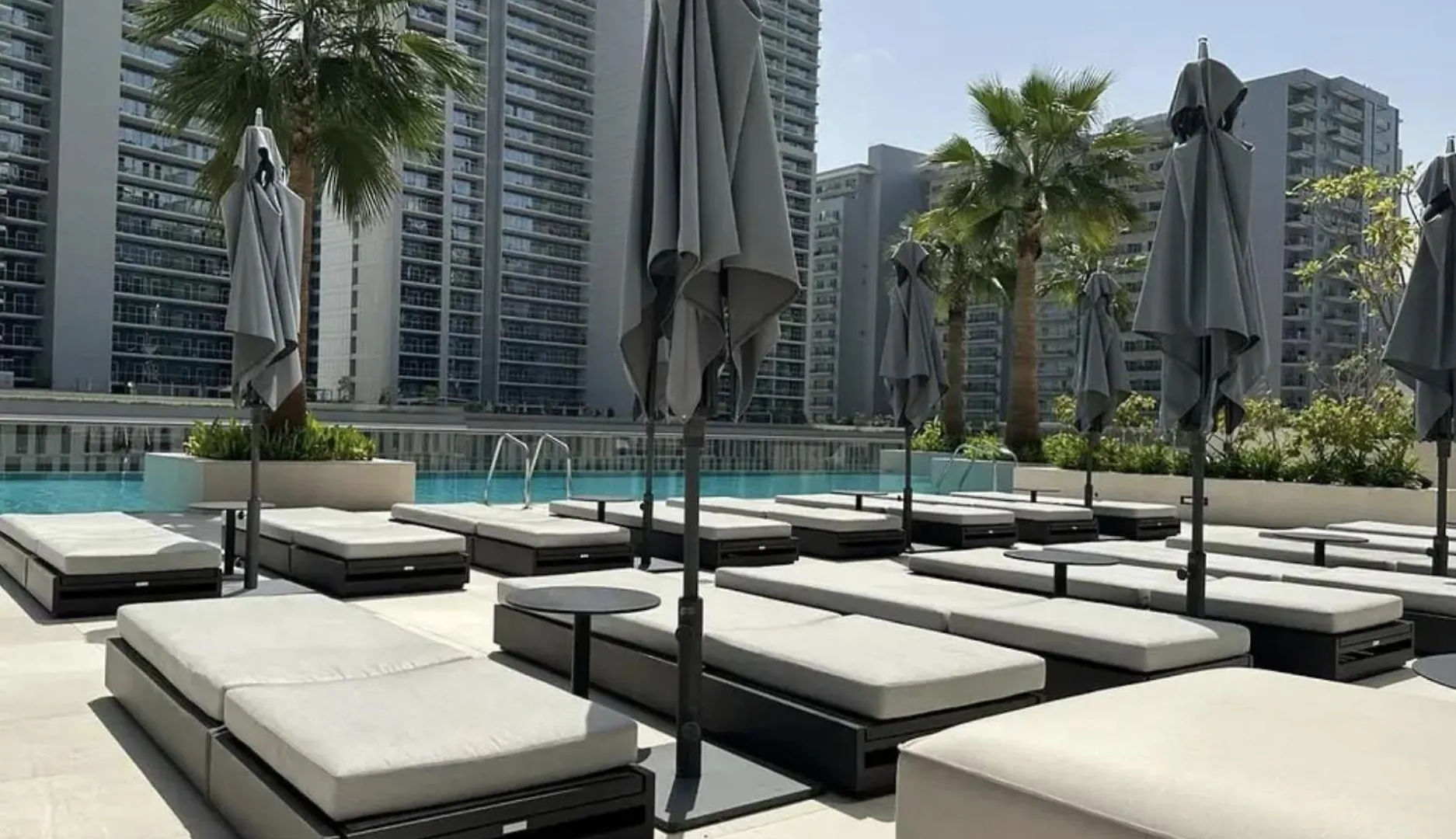 두바이 Luxury Living In Sterling West 아파트